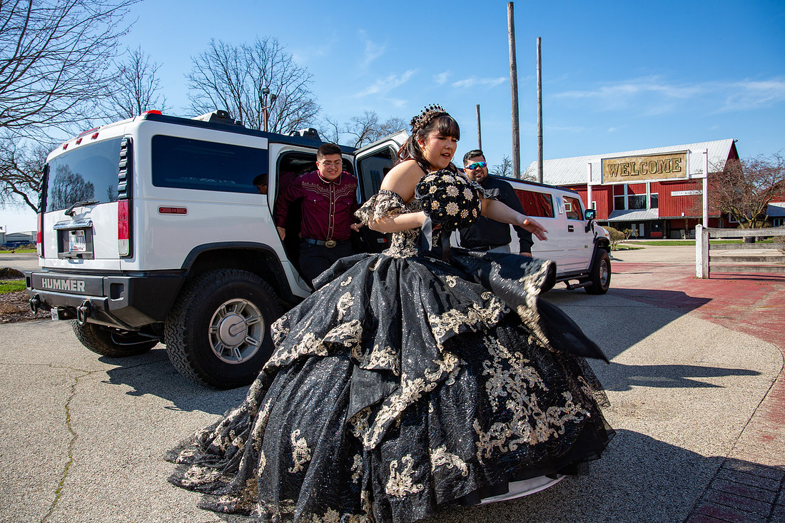 200-Ianna Hernandez