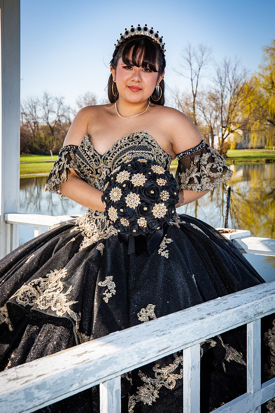 416-Ianna Hernandez