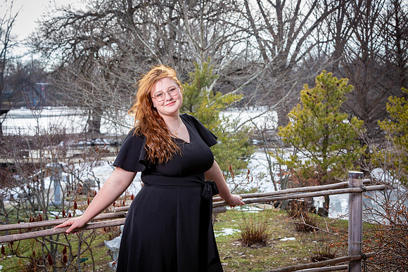 299-Lindsay Morris
