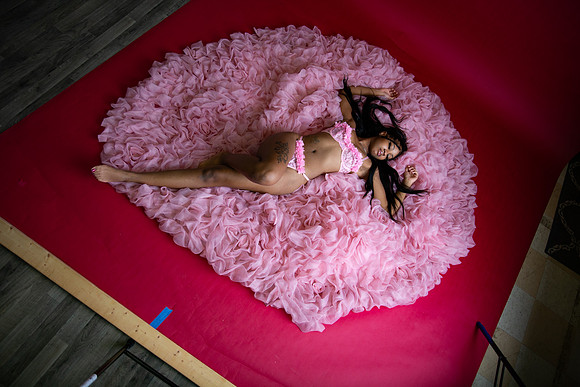 325-Nicole X-Mas n Pink Boudior