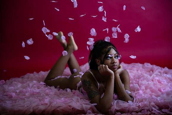 371-Nicole X-Mas n Pink Boudior