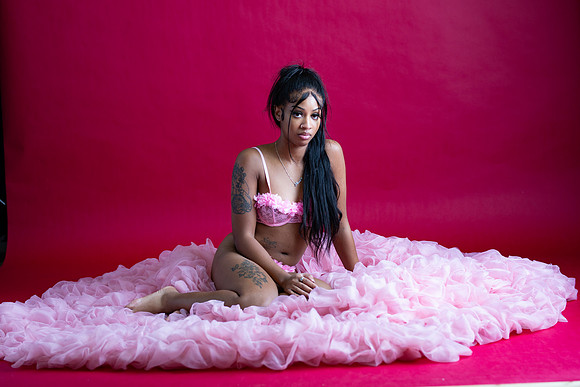 230-Nicole X-Mas n Pink Boudior