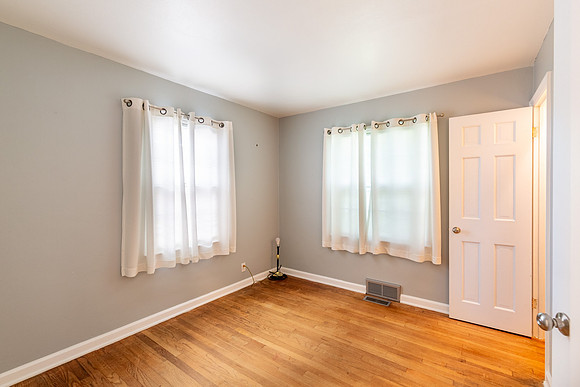 7-823 W Grove ST-HDR