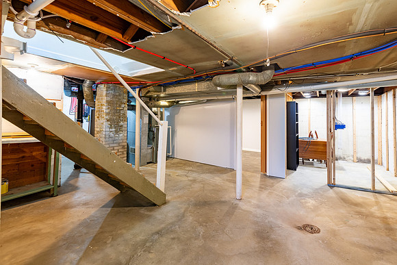 34-823 W Grove ST-HDR