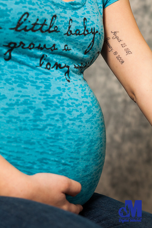 Photograph of maternity with mother and tattoo