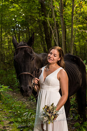 18-Heidi n Brandon n Horse