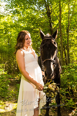 47-Heidi n Brandon n Horse