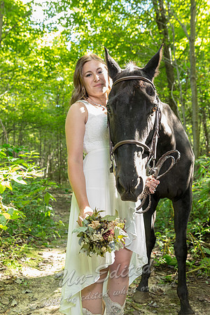 37-Heidi n Brandon n Horse