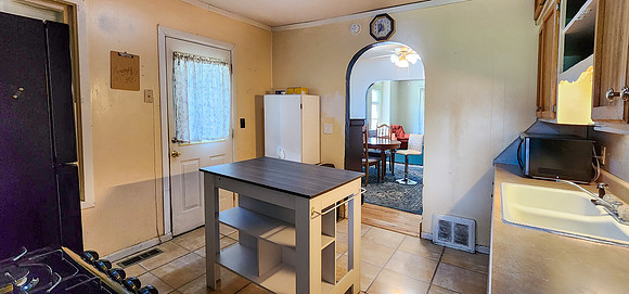 210 Charles St (6 of 42)