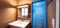 210 Charles St (13 of 42)
