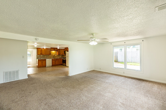 34-51460 Lake Street-HDR