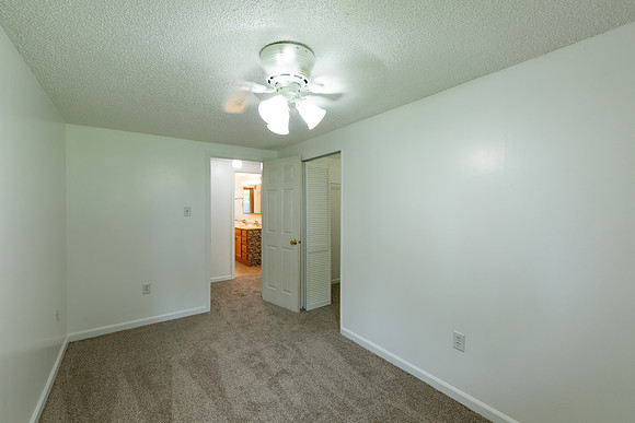 73-51460 Lake Street-HDR