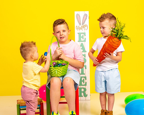 334-Easter Bunnies 2023