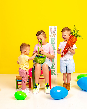 335-Easter Bunnies 2023
