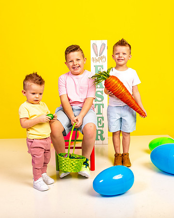 344-Easter Bunnies 2023