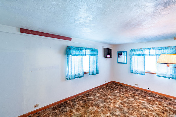 37-11955 w 710 N-HDR