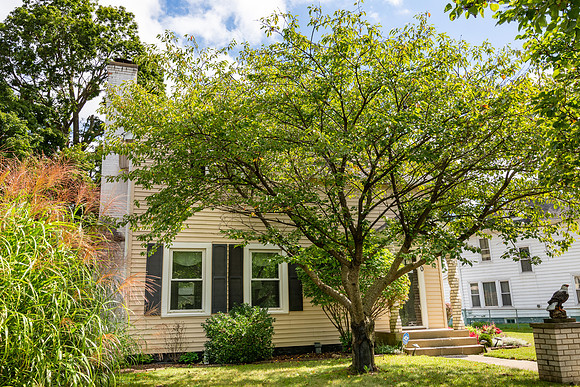 16-220 Goshen Ave-HDR
