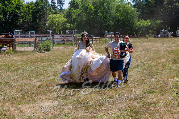 236-Quinceanera-Kim