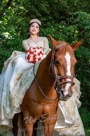 157-Quinceanera-Kim