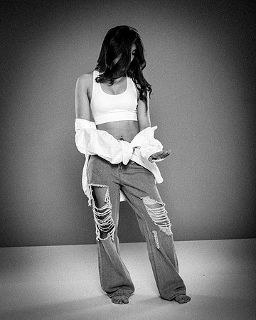 38-Natalie White Shirt Ripped Jeans