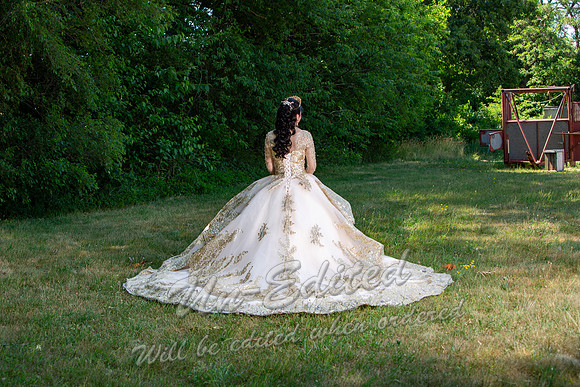 29-Quinceanera-Kim