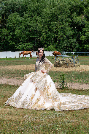 209-Quinceanera-Kim