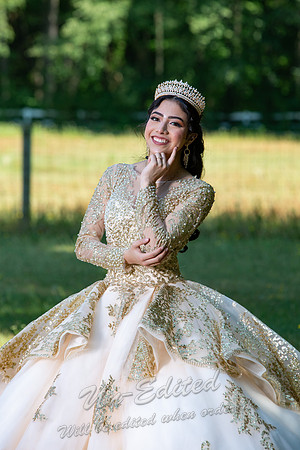 27-Quinceanera-Kim