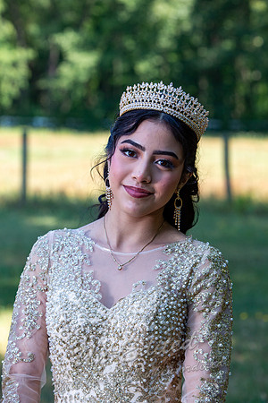 15-Quinceanera-Kim