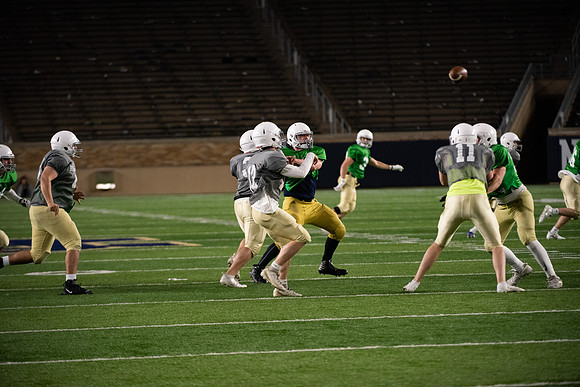 118-ND InterHall Football 2021