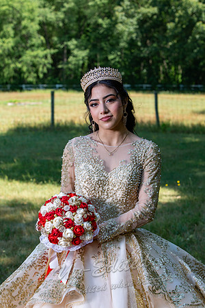 44-Quinceanera-Kim