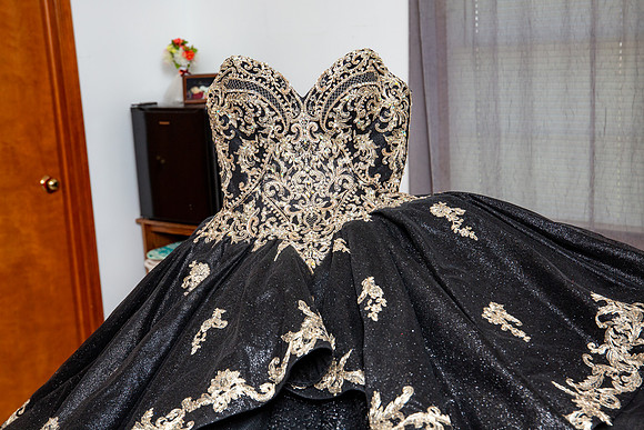 14-Ianna Hernandez