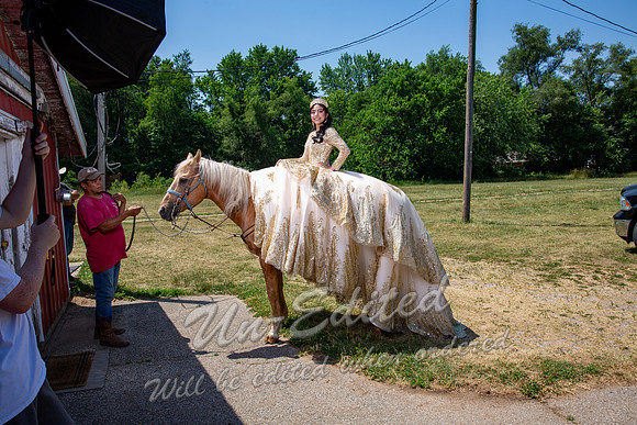 260-Quinceanera-Kim