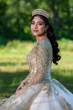 33-Quinceanera-Kim