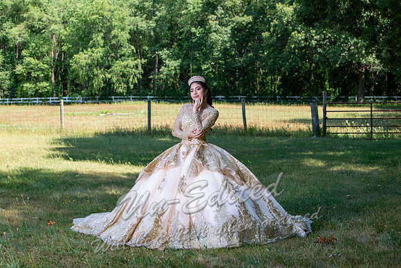 24-Quinceanera-Kim