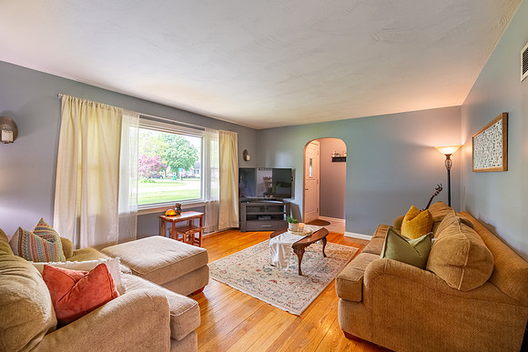 22-19619 Arlington Ave-HDR