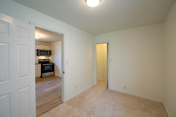 41-128 E Oakside-SB-HDR