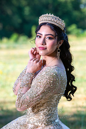 39-Quinceanera-Kim