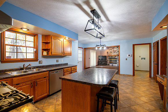 136-50531 Weeping Willow West-HDR