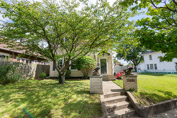 19-220 Goshen Ave-HDR