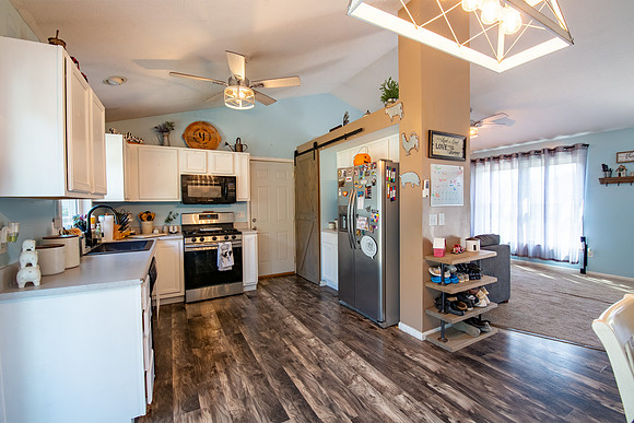 101-30655 Dunhill-HDR