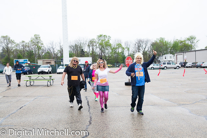 photograph of the blonde team at the finish line