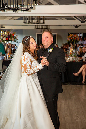 1273-DeMont_Lauren and Joseph Markiewicz