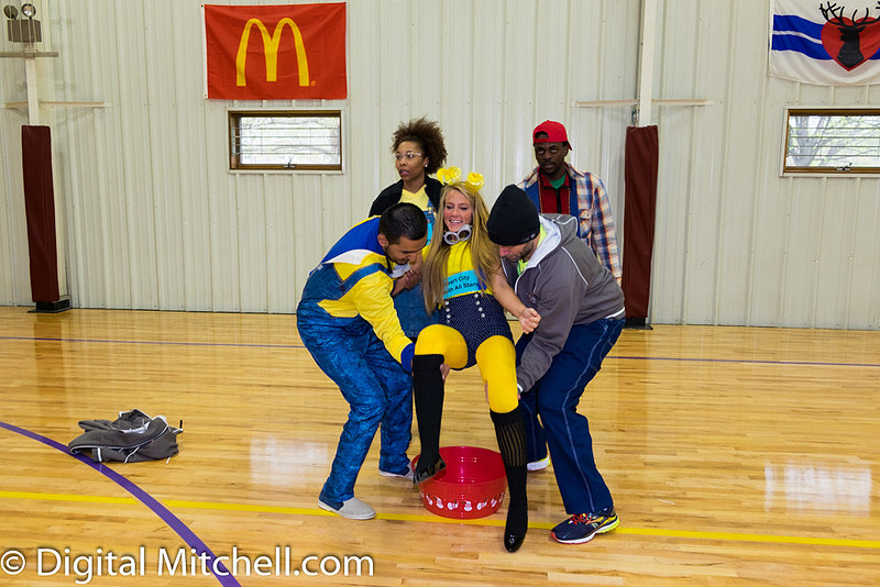 photograph of racers compteting