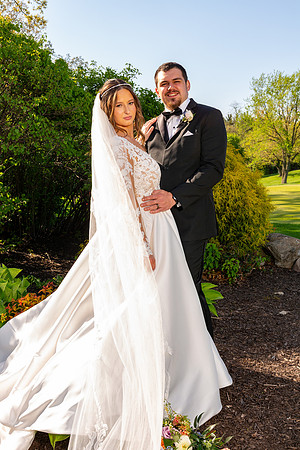1014-DeMont_Lauren and Joseph Markiewicz