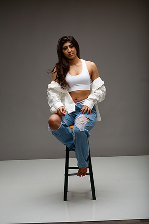 51-Natalie White Shirt Ripped Jeans
