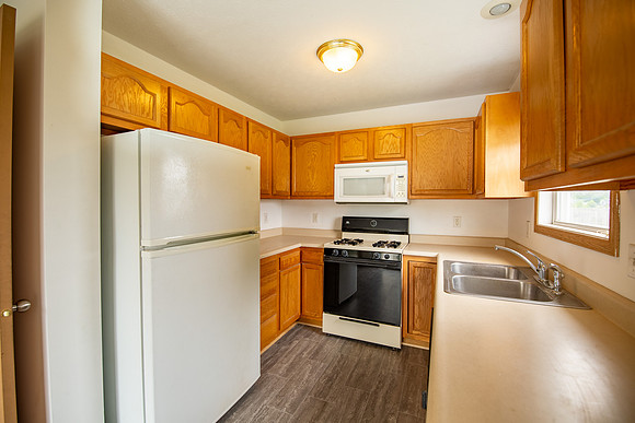 245-30623 Swede Dr-HDR