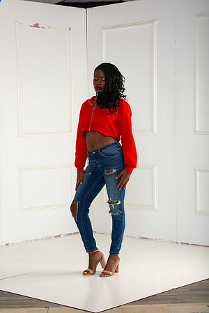 225-Suzy Free