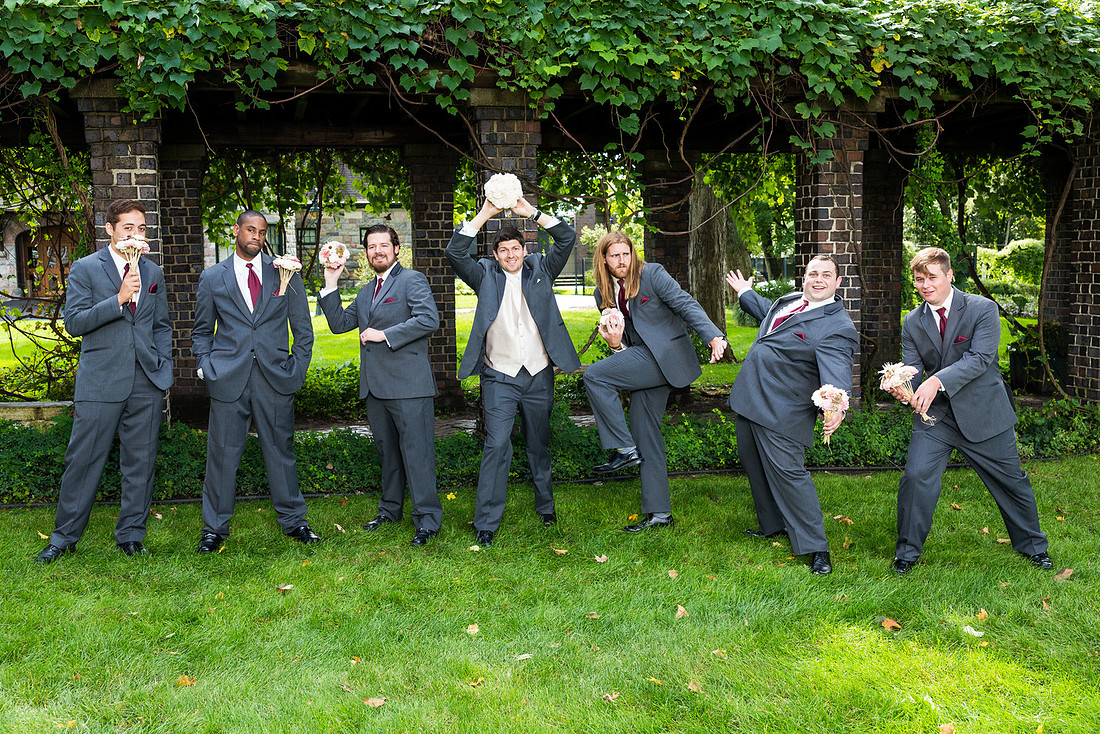 picture of the groomsmen