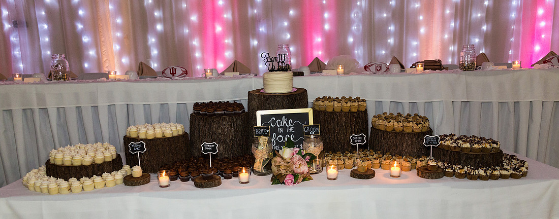 pics of the cake and cupcakes