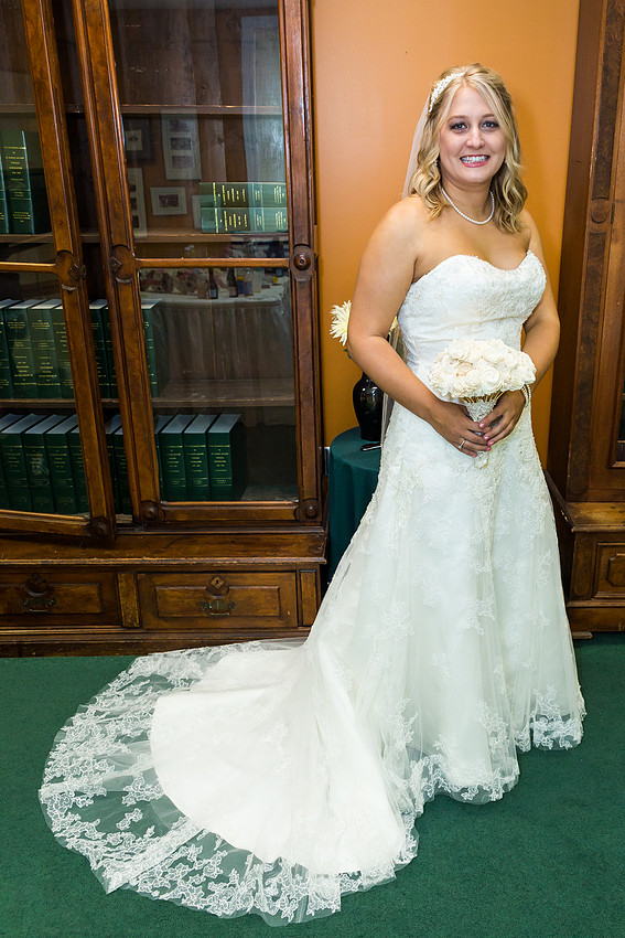 picture of bride in her wedding gown
